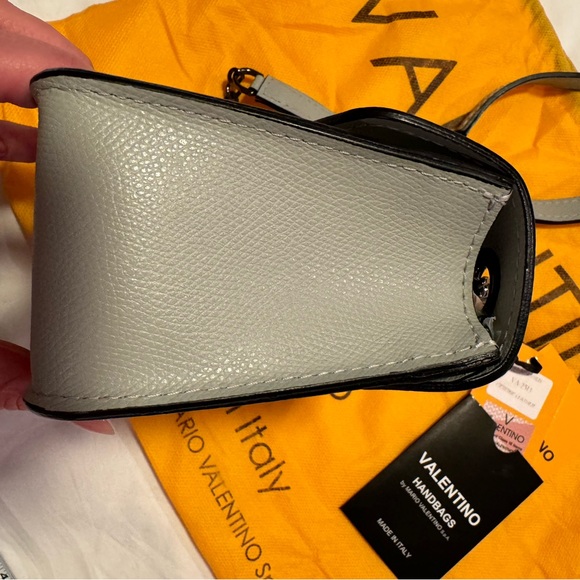 ⭐️AUTHENTIC Valentino by Mario Crossbody - Picture 10 of 11